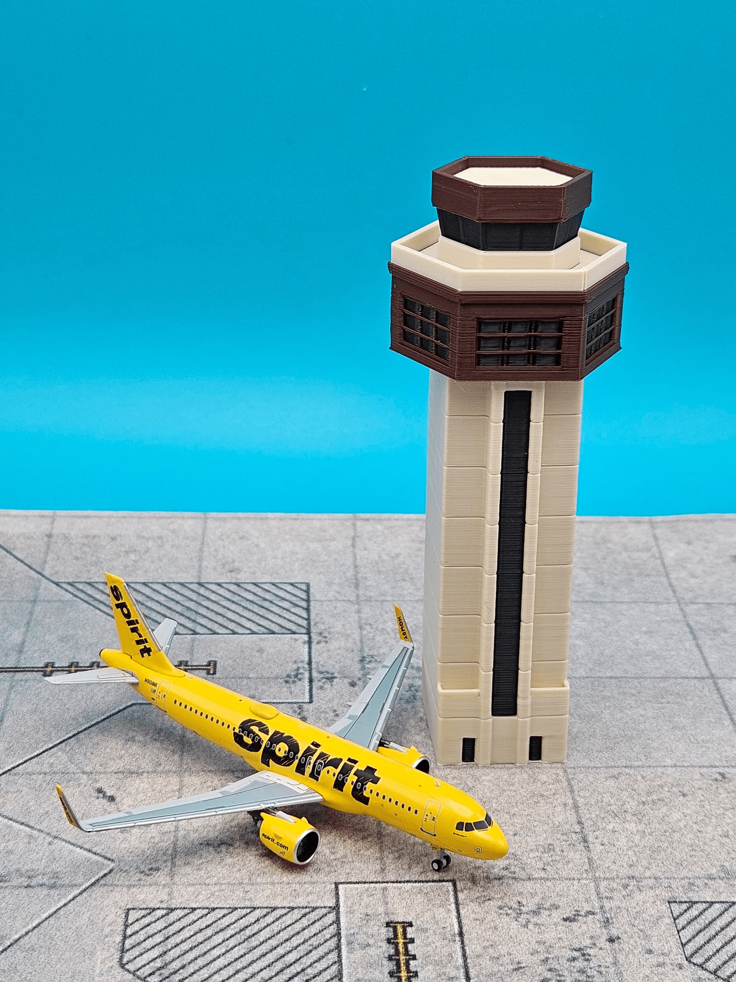 Tarmac Designs 1:200 March Air Reserve Base (RIV) Air Traffic Control Tower