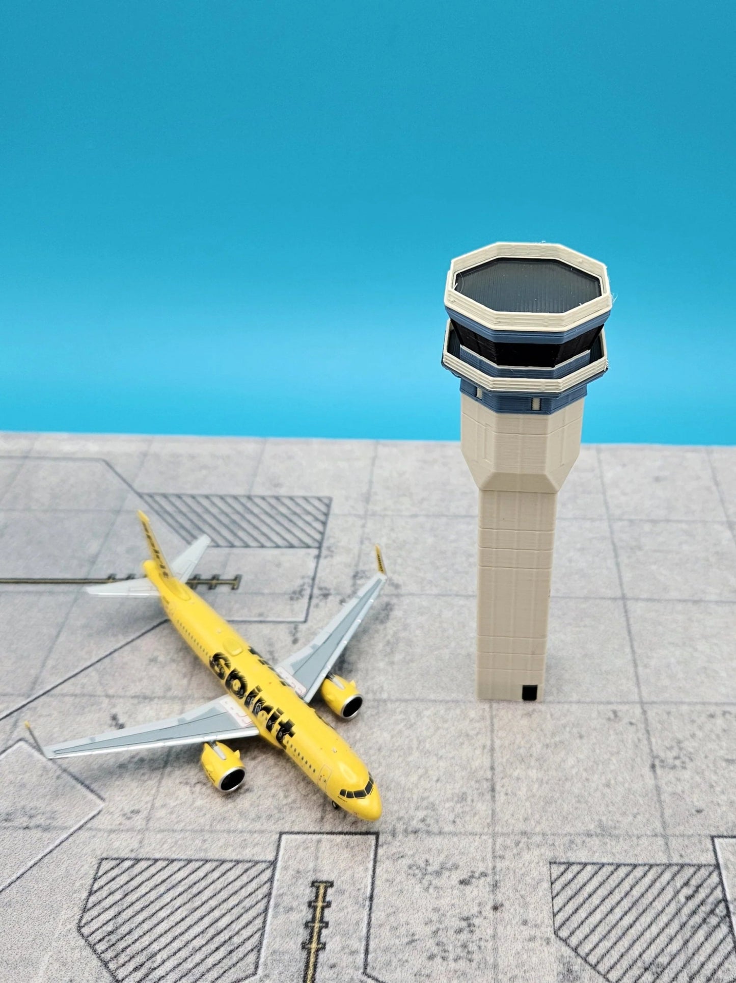 Tarmac Designs 1:200 Wittman Regional Airport OshKosh Tower (OSH)