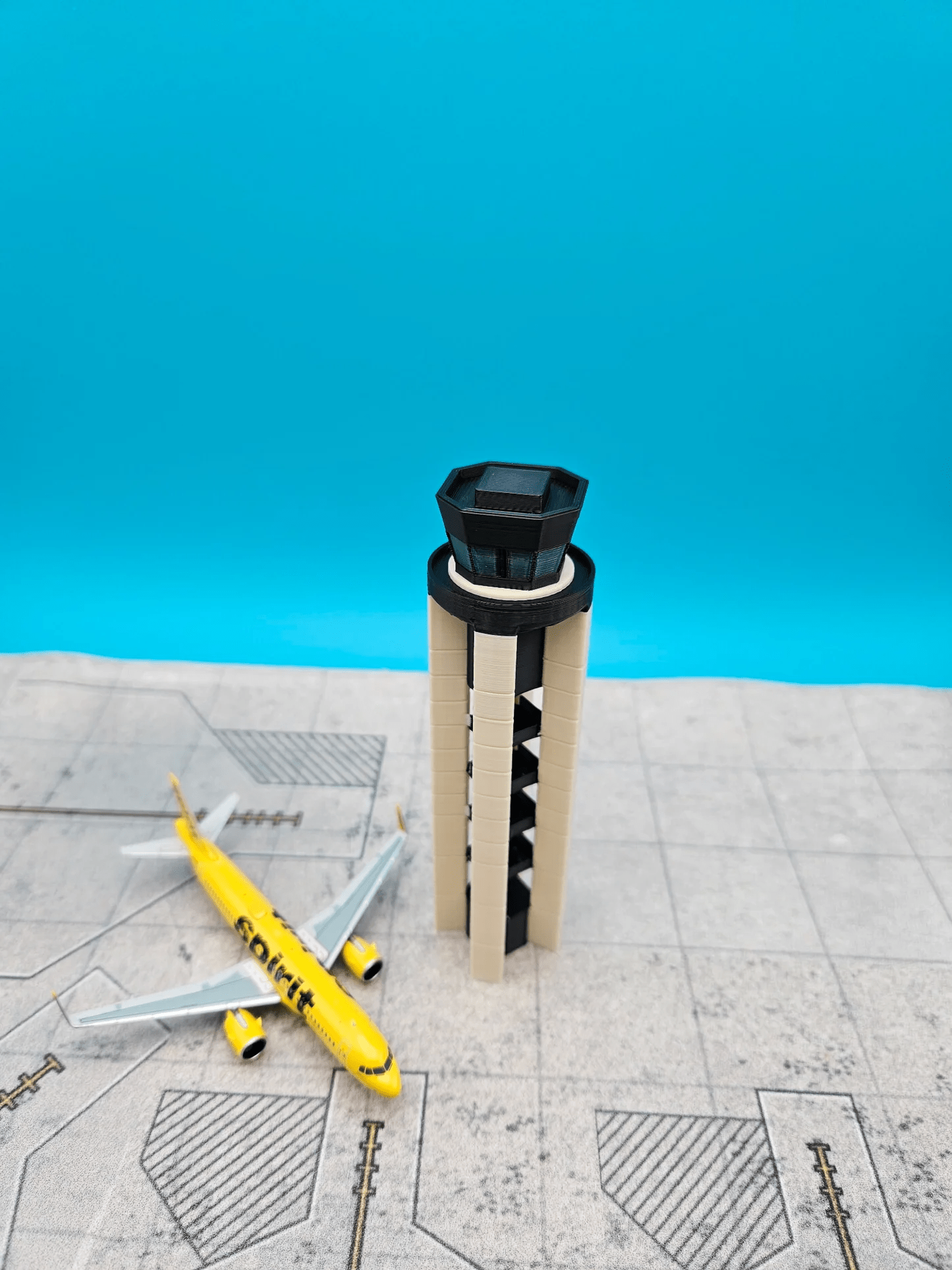 Tarmac Designs 1:400 Rochester International Airport (ROC) ATC Tower