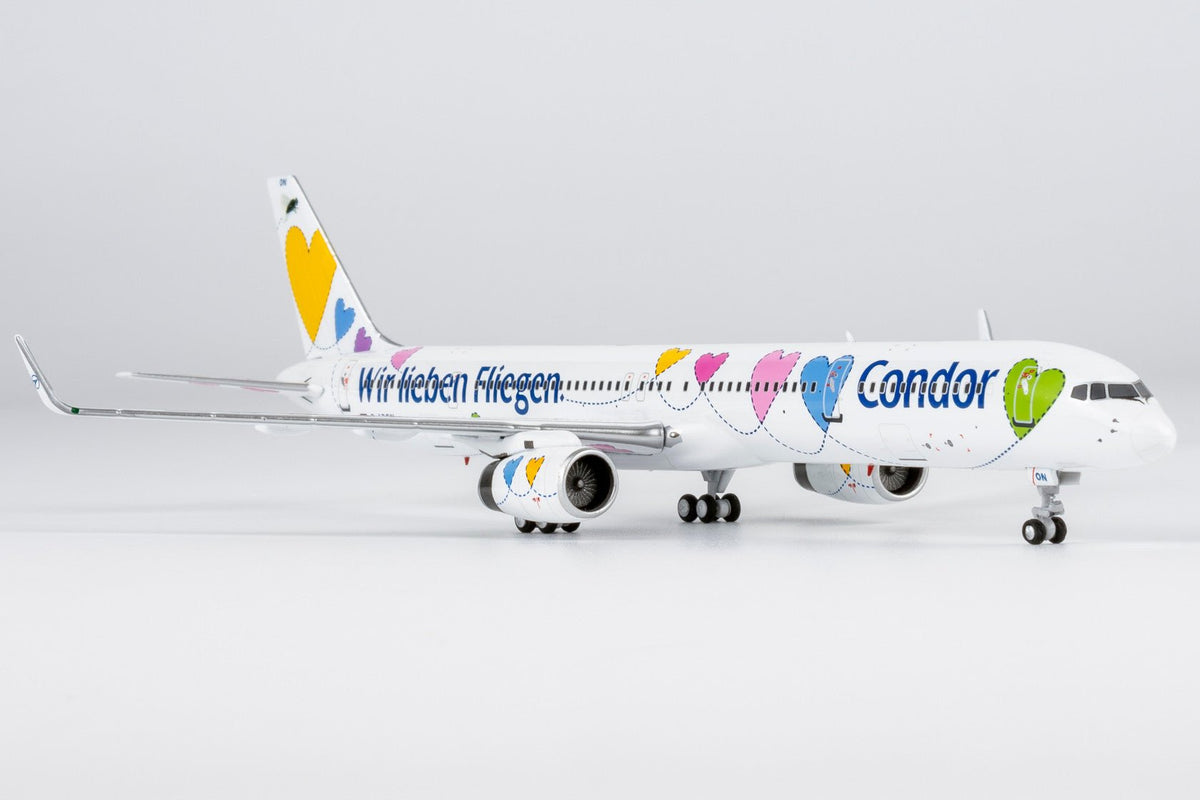 [ULTIMATE] NG Models 45010 1:400 Condor 757-300/w D-ABON (50th Anniversary colors)