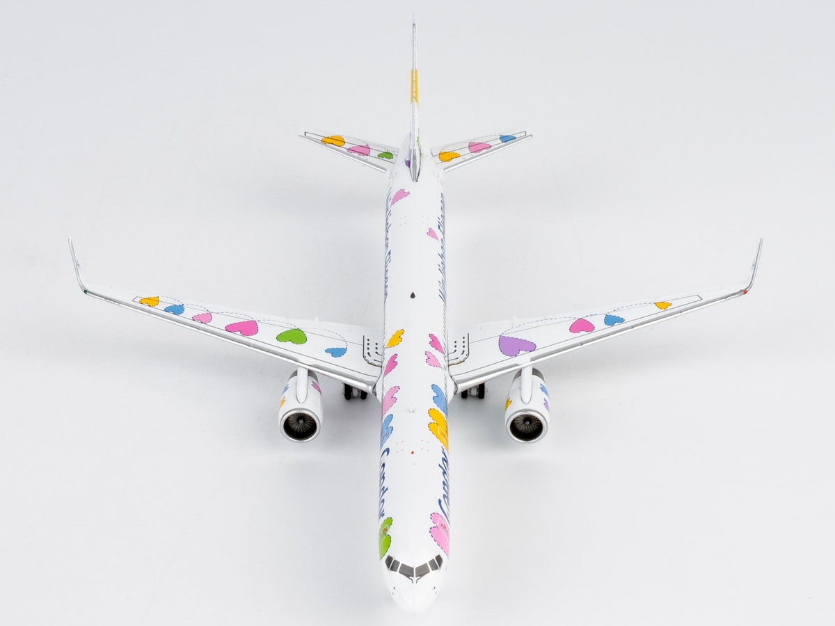 [ULTIMATE] NG Models 45010 1:400 Condor 757-300/w D-ABON (50th Anniversary colors)