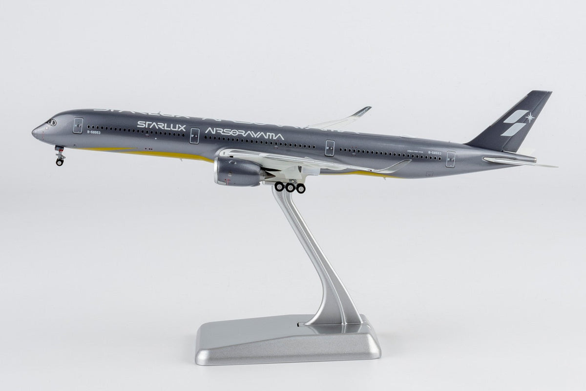 [ULTIMATE] NG Models 57045 1:400 Starlux Airlines A350-1000 B-58553 (Airsorayama Silver; Luxurious packaging)