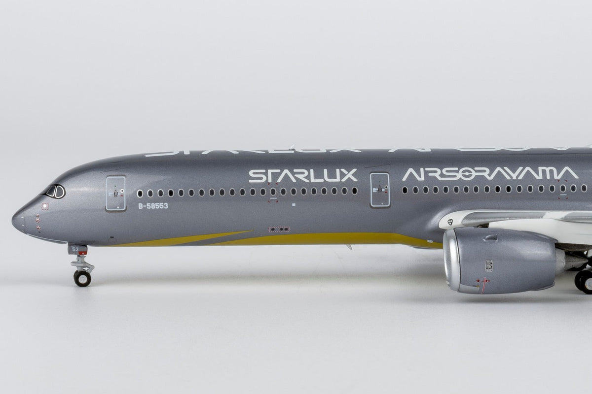 [ULTIMATE] NG Models 57045 1:400 Starlux Airlines A350-1000 B-58553 (Airsorayama Silver; Luxurious packaging)
