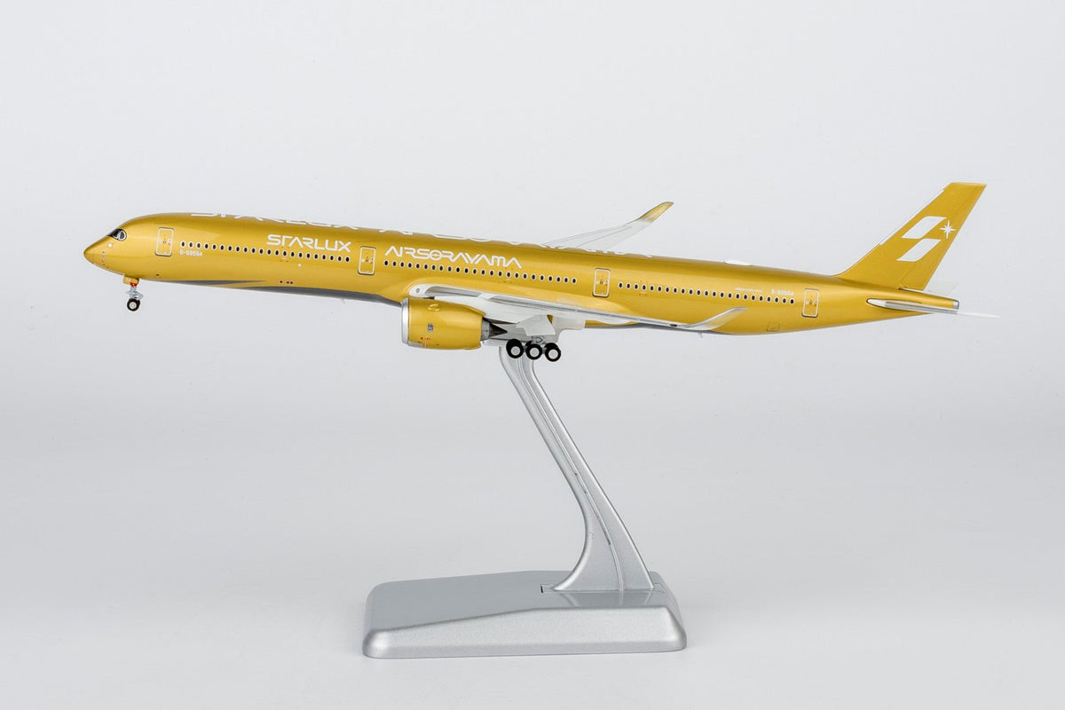 [ULTIMATE] NG Models 57047 1:400 Starlux Airlines A350-1000 B-58554 (Airsorayama Golden; Luxurious packaging)