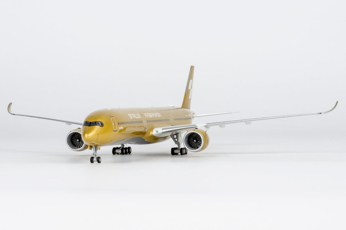 [ULTIMATE] NG Models 57047 1:400 Starlux Airlines A350-1000 B-58554 (Airsorayama Golden; Luxurious packaging)