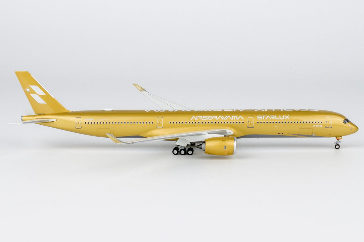 [ULTIMATE] NG Models 57047 1:400 Starlux Airlines A350-1000 B-58554 (Airsorayama Golden; Luxurious packaging)