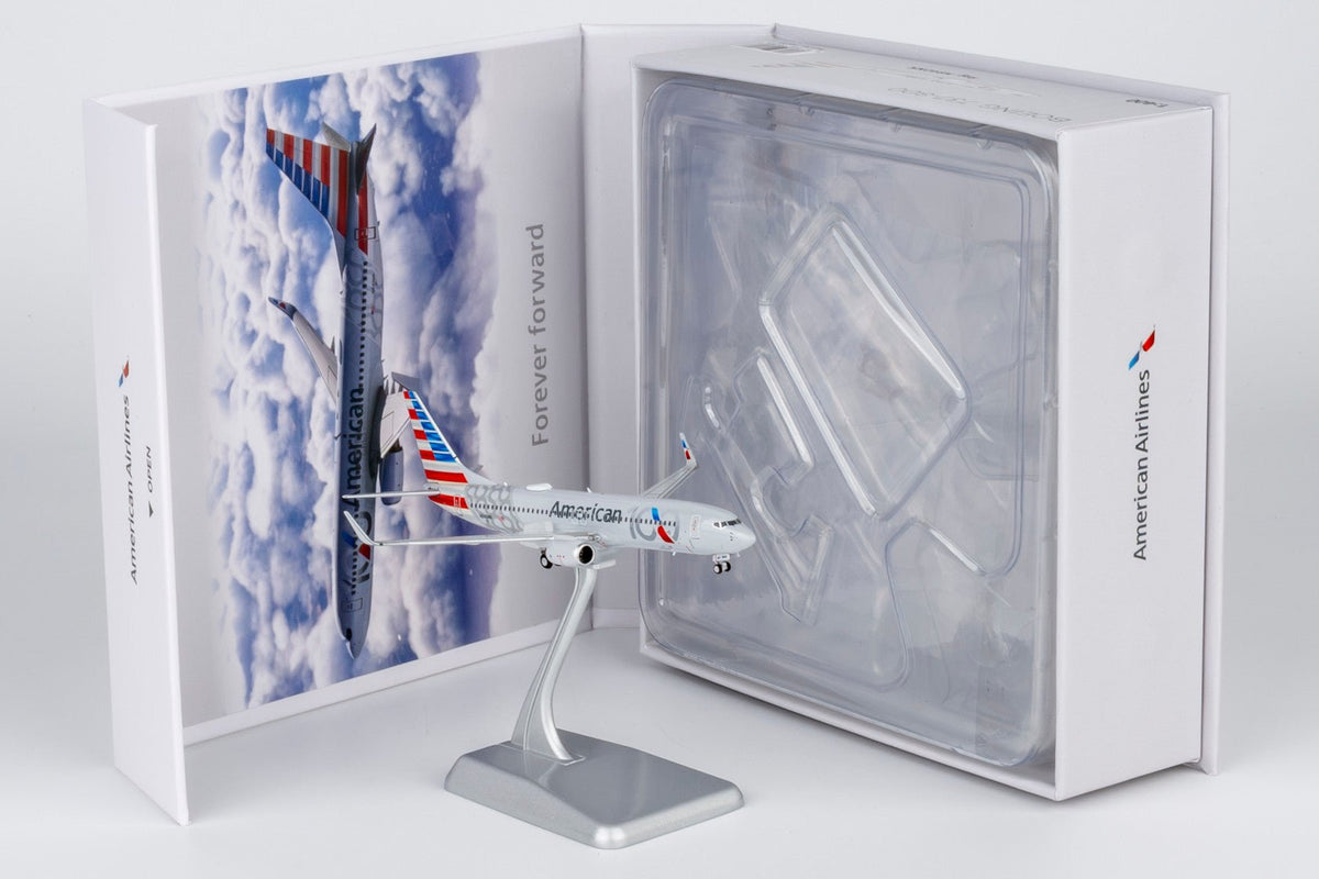 [ULTIMATE] NG Models 58258 1:400 American Airlines 737-800/w N840NN (100th Anniversary; Luxurious packaging)