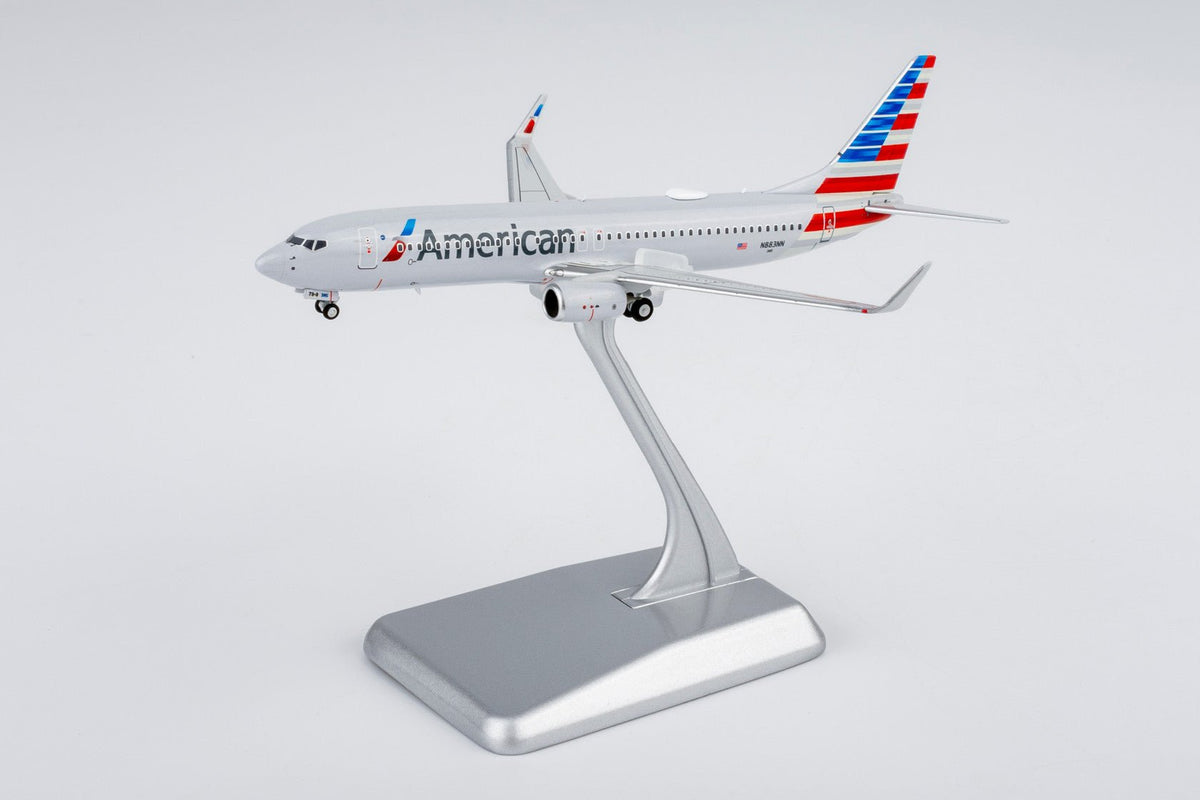 [ULTIMATE] NG Models 58260 1:400 American Airlines 737-800/w N883NN (Luxurious packaging)