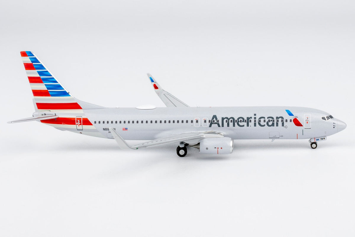 [ULTIMATE] NG Models 58260 1:400 American Airlines 737-800/w N883NN (Luxurious packaging)