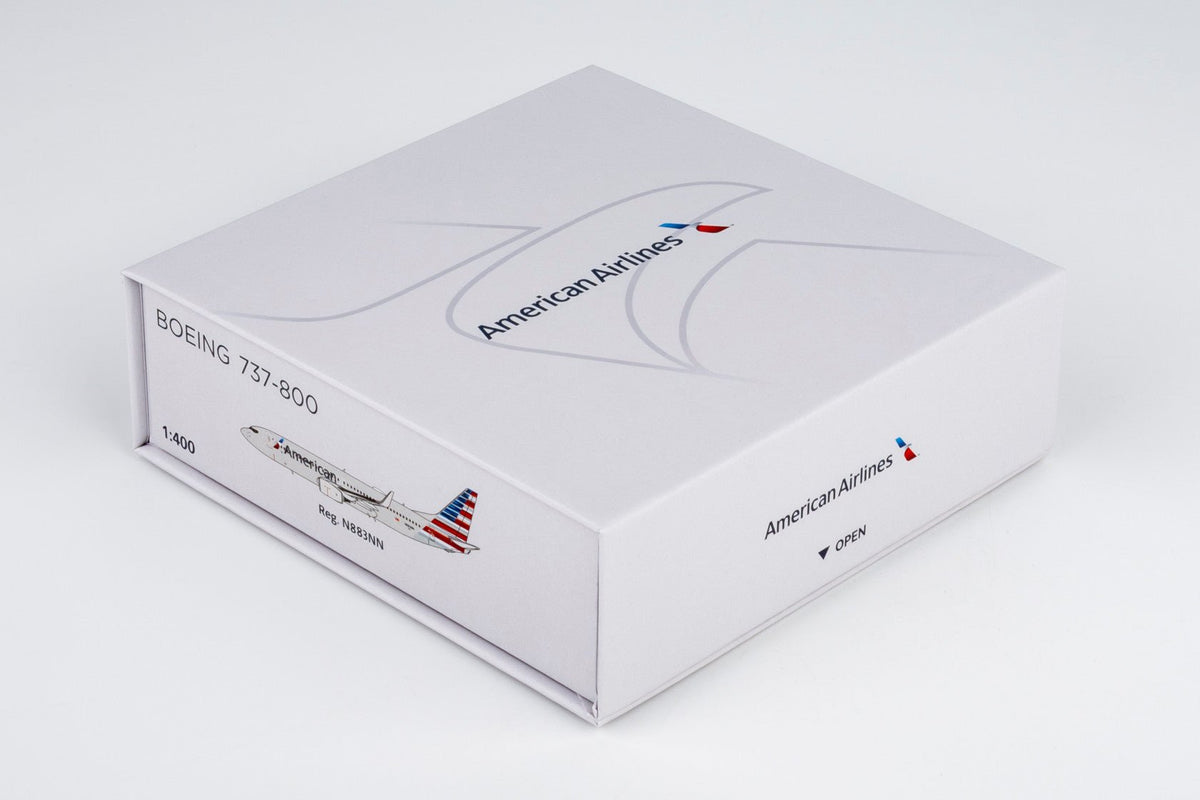 [ULTIMATE] NG Models 58260 1:400 American Airlines 737-800/w N883NN (Luxurious packaging)