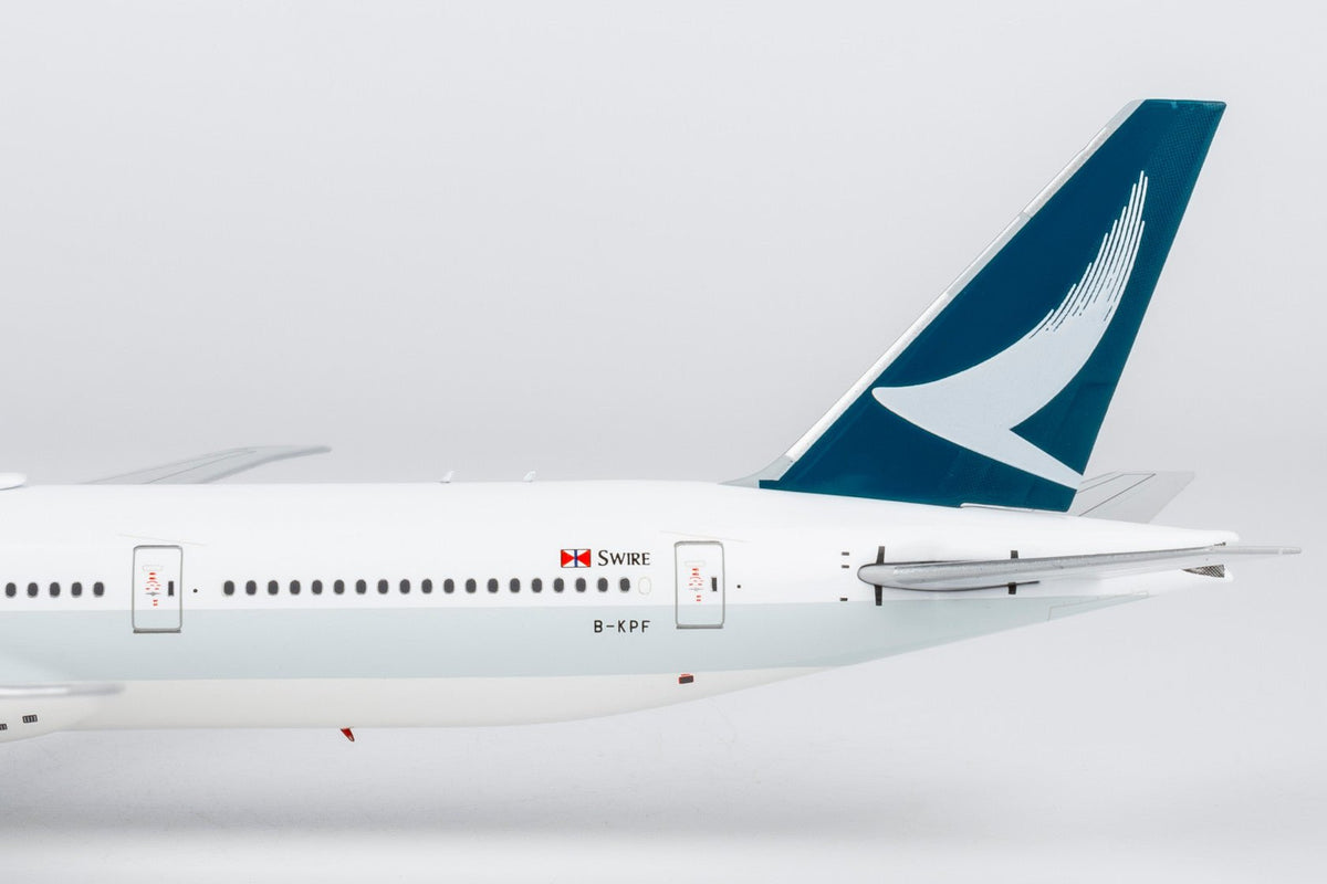 [ULTIMATE] NG Models 73099 1:400 Cathay Pacific Airways 777-300ER B-KPF