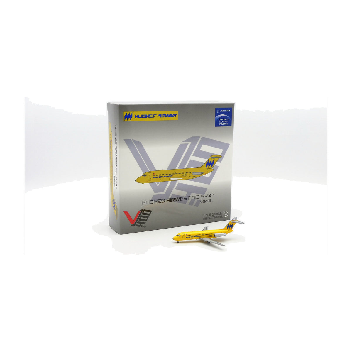 V1:400 1:400 scale Hughes Airwest DC-9-14 N948L diecast model - packaging with the model