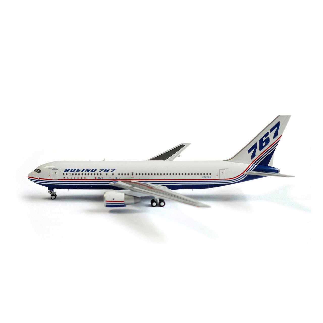 V1:400 400016 1:400 HOUSE LIVERY BOEING 767 - 200 - N767BA