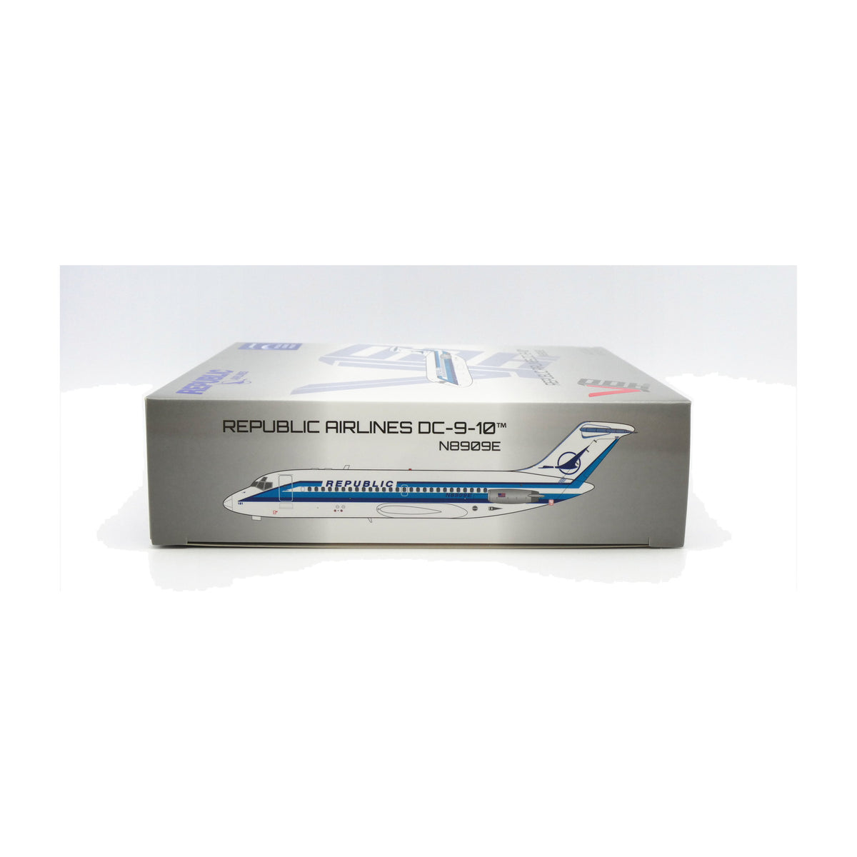 V1:400 1:400 scale Republic Airlines DC-9-10 N8909E diecast model - packaging side panel