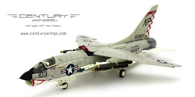 Century Wings 601475 1:72 F-8E CRUSADER US NAVY VF-211 FIGHTING CHECKMATES NP103 1966 (Flap Down Version)