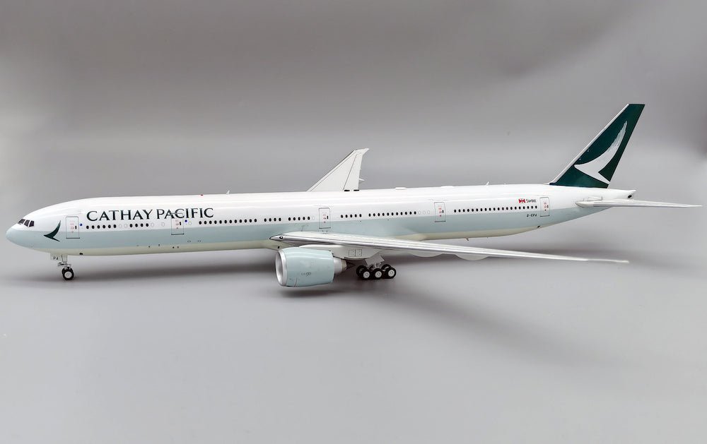 WB Models WB - 777 - 3 - 014 1:200 Cathay Pacific Boeing 777 - 300ER B - KPA