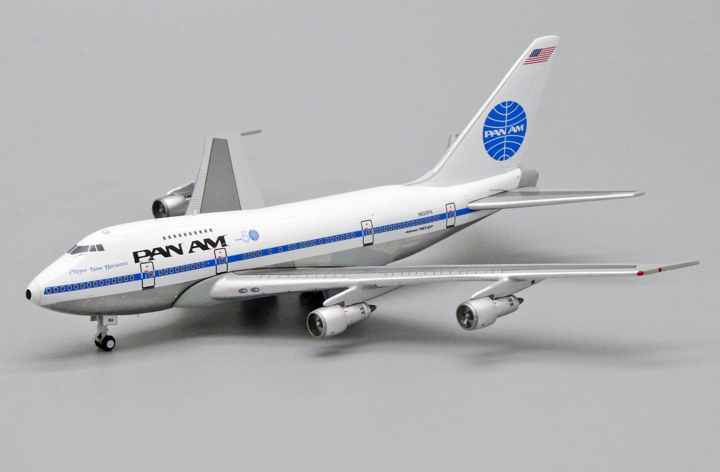JC Wings 1:400 Pan Am Boeing 747SP EW474S002