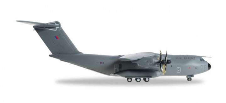 Herpa Wings 557641 1:200 RAF Airbus A400M