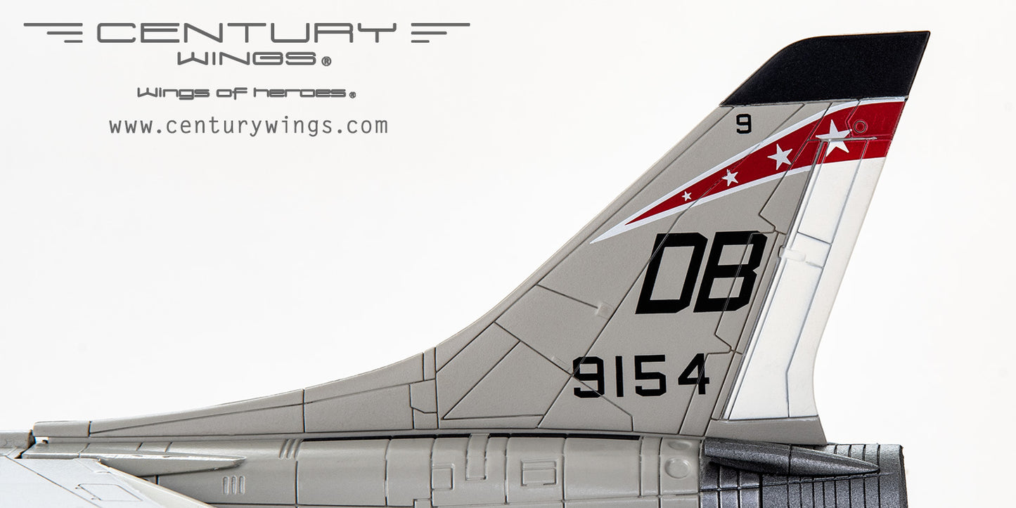 Century Wings CW001645 F-8E Crusader USMC VMF-235 Death Angels (Flaps Down)