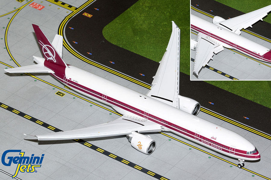 Gemini Jets G2QTR1145F 1:200 Qatar Airways Boeing 777-300ER (Flaps Down)