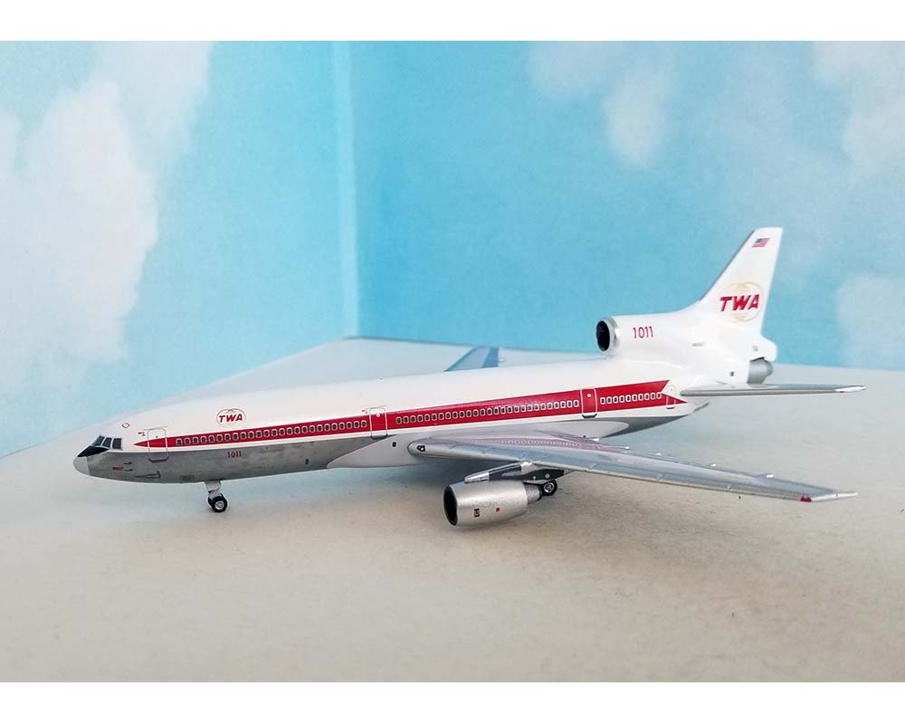 Aero Classics BBX41632 1:400 TWA L1011 Twin Globes