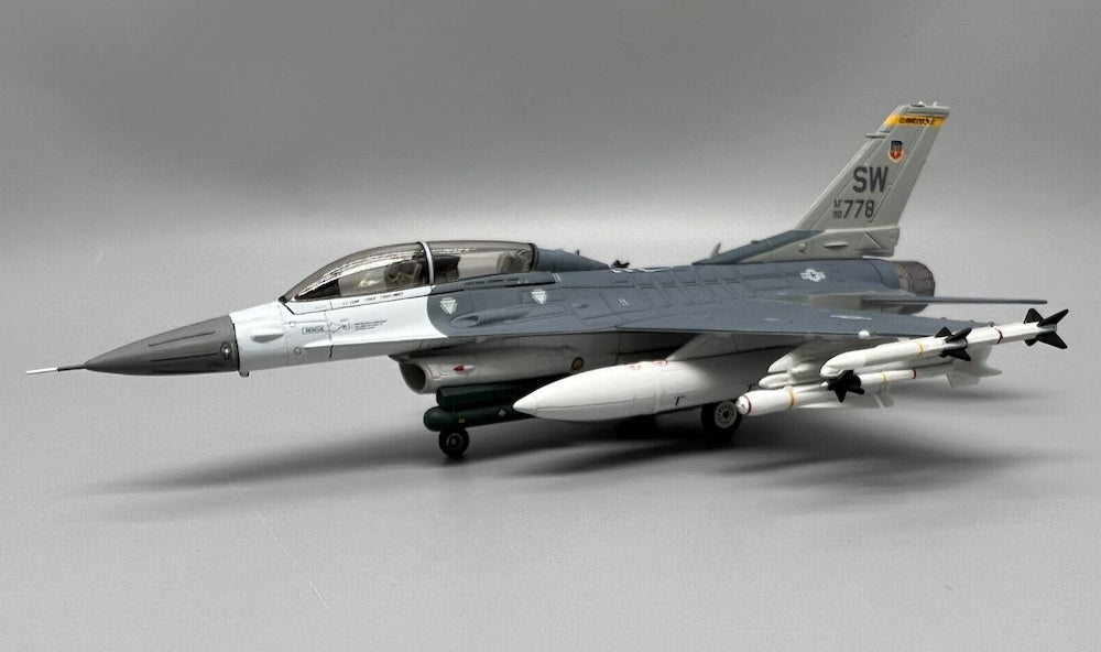 Calibre Wings CA721604 1:72 USAF F-16D 363rd FW "Mig Killer"