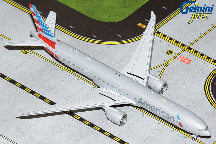Gemini Jets GJAAL2069 1:400 American Airlines Boeing 777 - 300ER