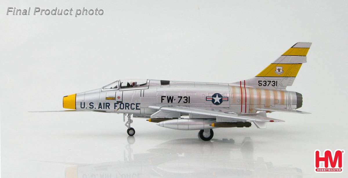 Hobby Master HA2120a 1:72 F - 100D Super Sabre Autographed by Pilot