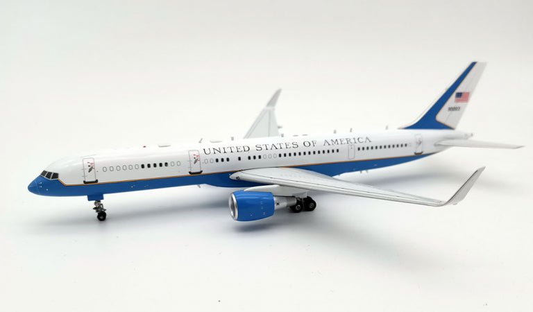 *InFlight IFC32USA01 1:200 USAF Boeing C - 32A with Winglets