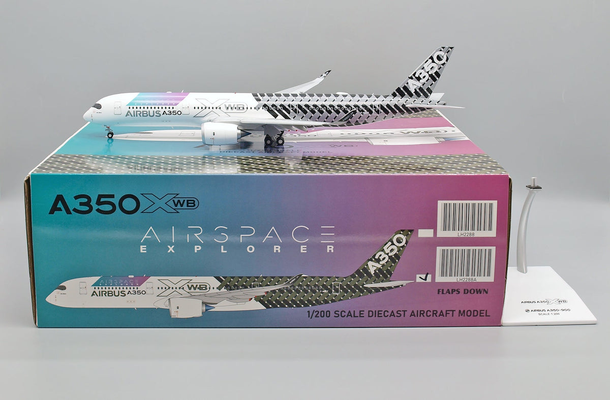 JC Wings 1:200 Airbus Industrie Airbus A350 - 900 LH2288A (Flaps Down)