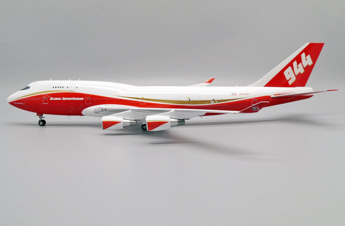 JC Wings 1:200 Global Super Tanker Services Boeing 747 - 400(BCF) XX20068