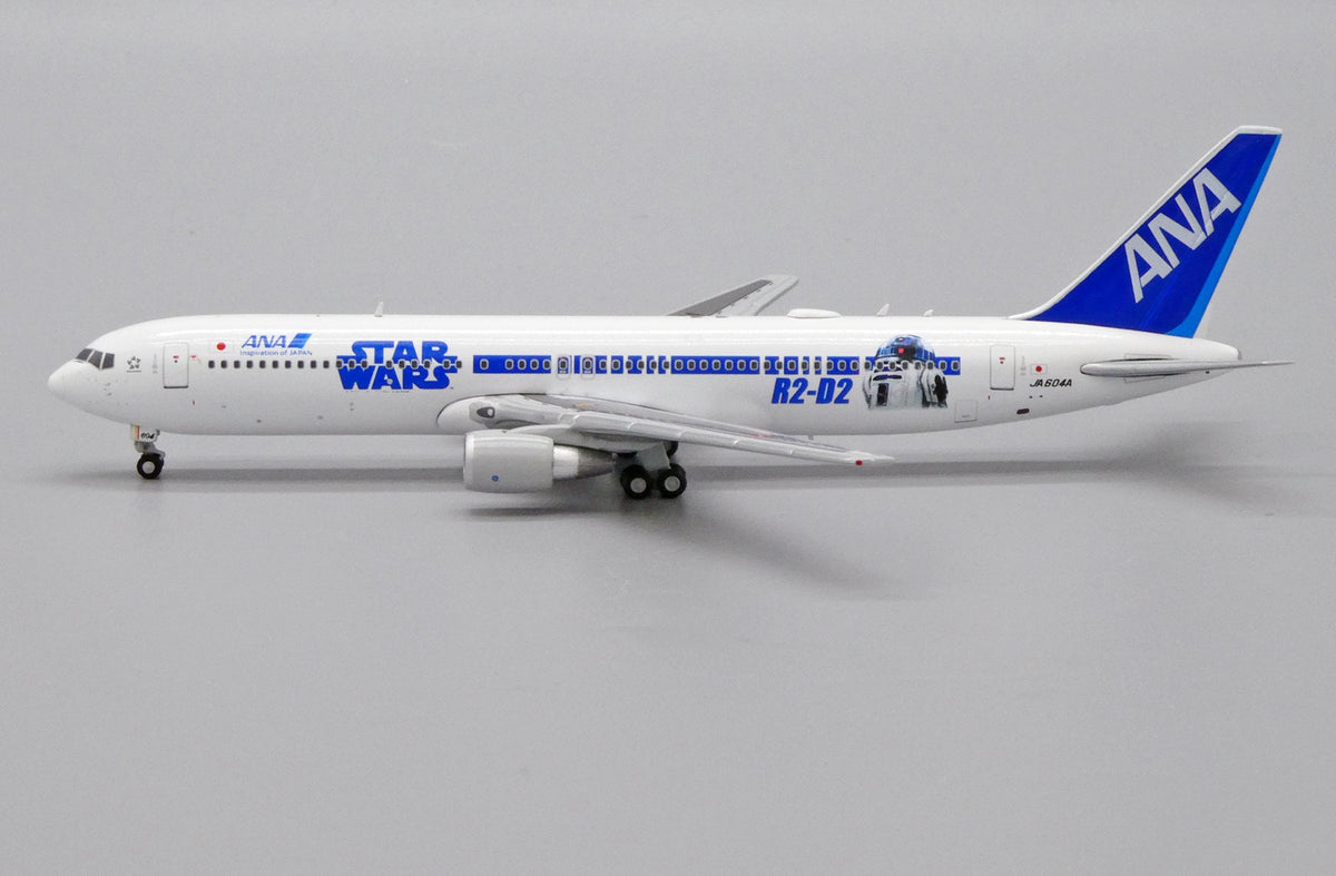 JC Wings 1:400 ANA Boeing 767 - 300ER EW4763003