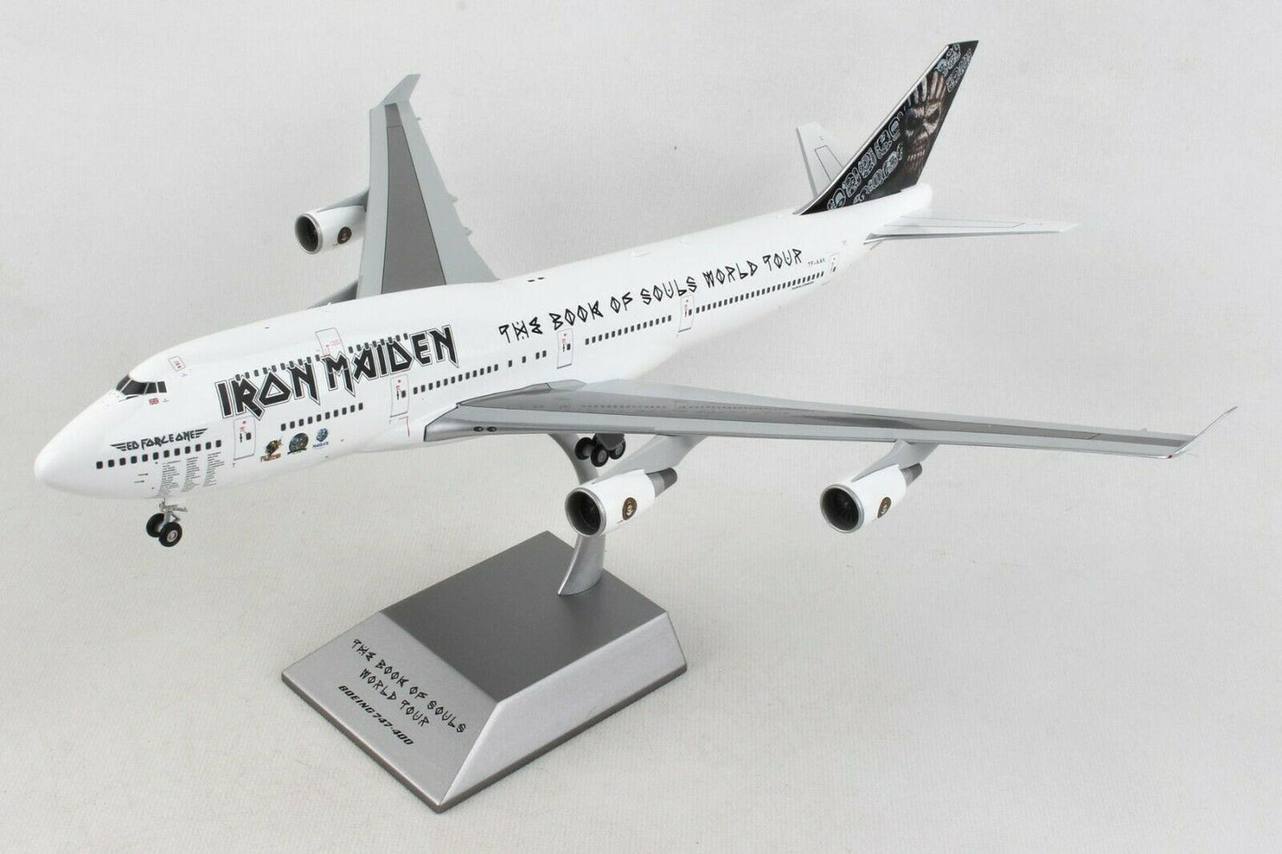 Herpa 571609 1:200 Iron Maiden Boeing 747-400 Ed Force One