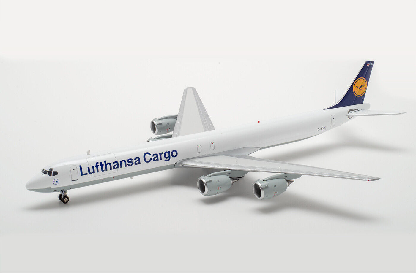 B-Models B-DC8731017A 1:200 Lufthansa Cargo DC-8-73